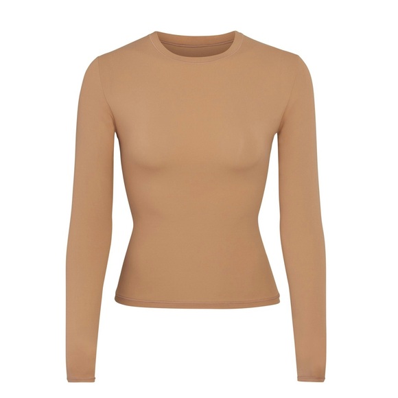 SKIMS Tops - Sienna SKIMS Fits Everybody Long Sleeve T Shirt Size M NWT